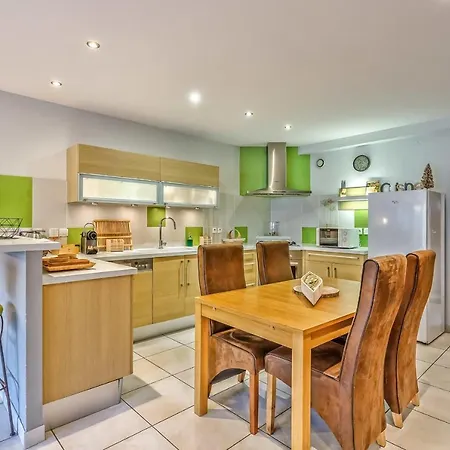 Holiday home Les Terrasses De Bredanne *